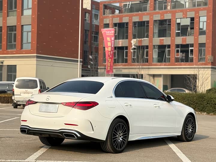 Фото 8 - Mercedes-Benz C-Class