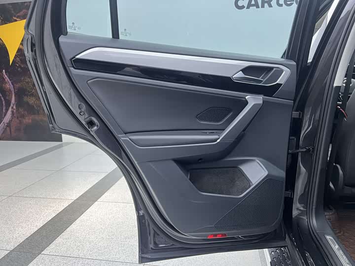 Фото 16 - Volkswagen Tayron