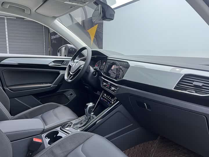 Фото 21 - Volkswagen Tayron