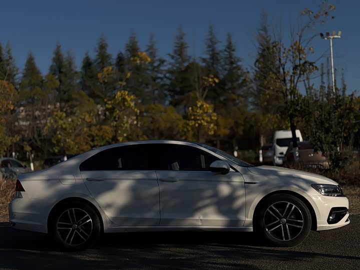 Фото 5 - Volkswagen Lamando L