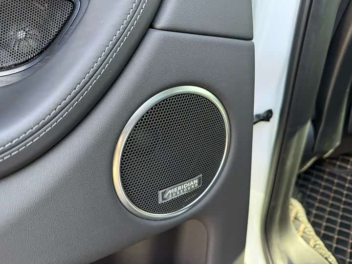 Фото 9 - Land Rover Discovery Sport