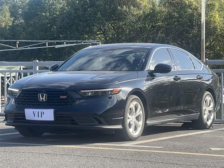 Фото 1 - Honda Accord