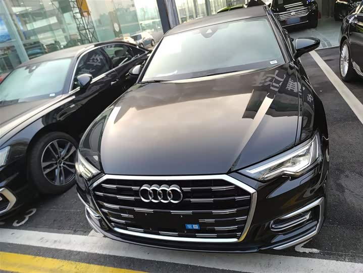 Фото 3 - Audi A6L