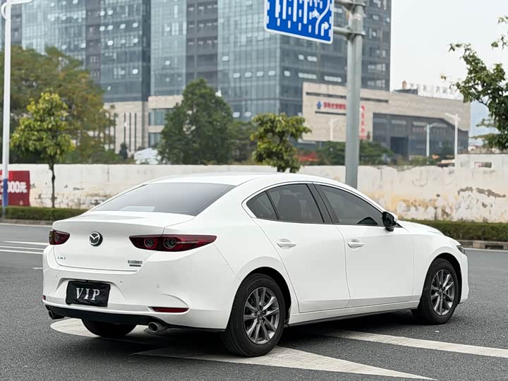 Фото 11 - Mazda 3 (Axela)