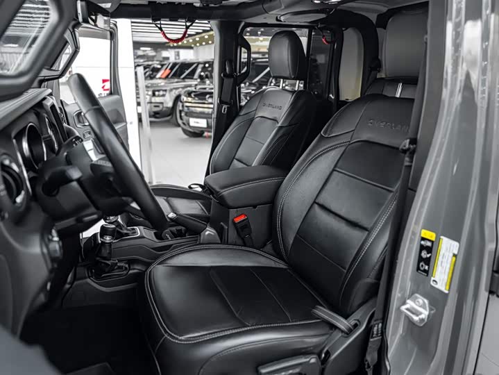 Фото 31 - Jeep Gladiator