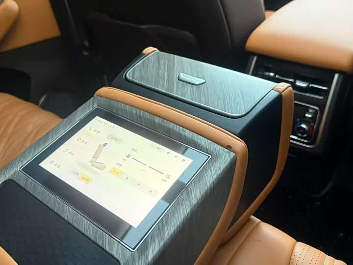 Фото 7 - Tank 500