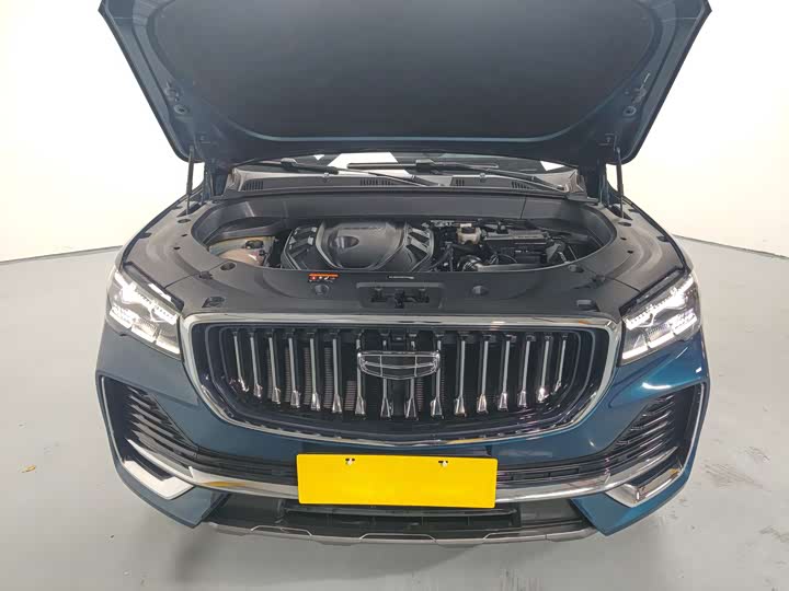 Фото 18 - Geely Monjaro