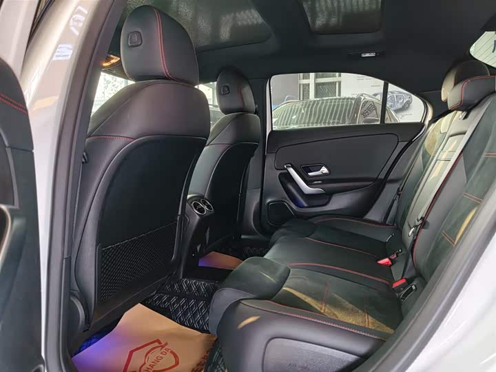 Фото 14 - Mercedes-Benz A-Class