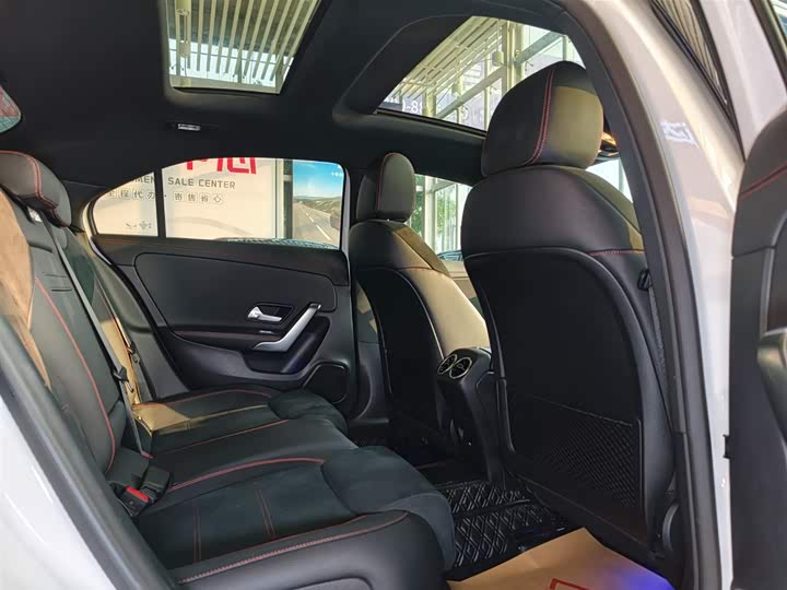 Фото 16 - Mercedes-Benz A-Class