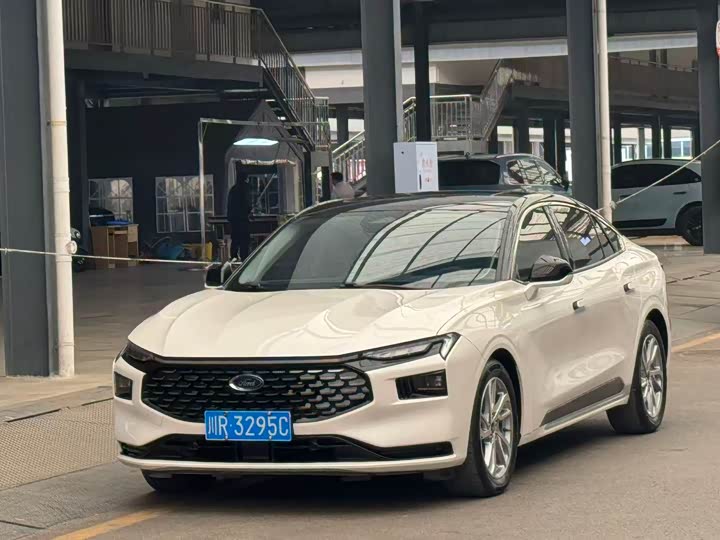 Фото 1 - Ford Mondeo