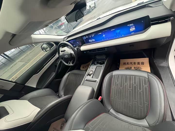 Фото 10 - Ford Mondeo