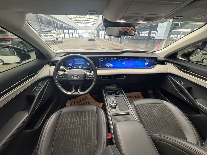 Фото 8 - Ford Mondeo