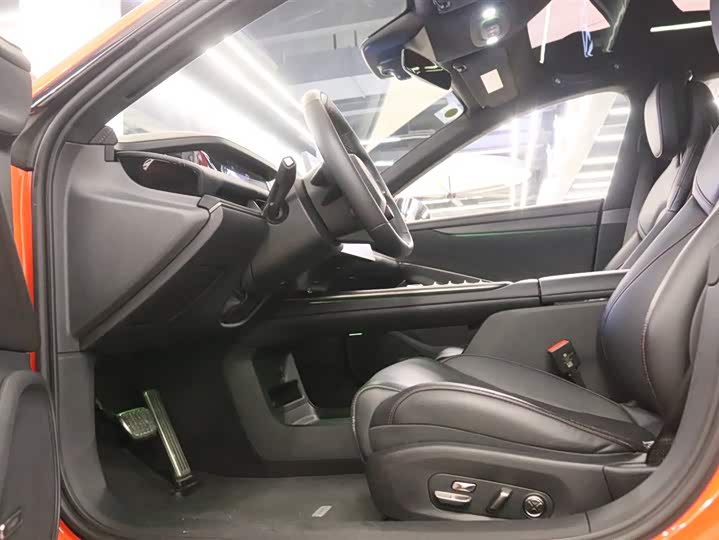 Фото 20 - Xiaomi SU7