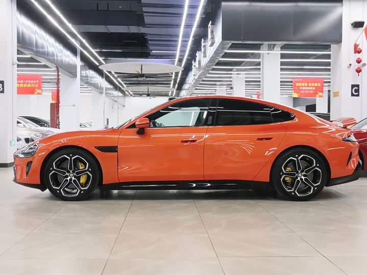 Фото 3 - Xiaomi SU7