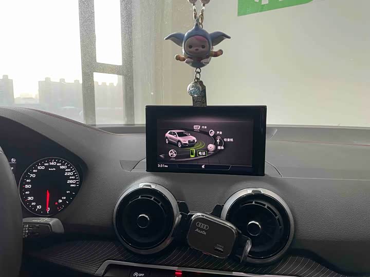 Фото 15 - Audi Q2L