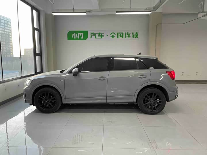 Фото 4 - Audi Q2L