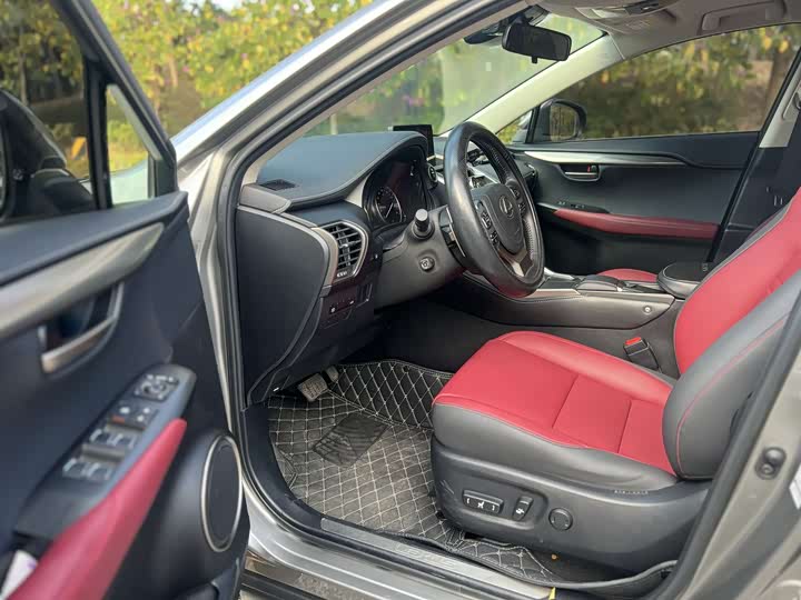 Фото 4 - Lexus NX