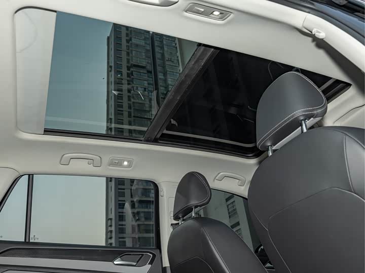 Фото 19 - Volkswagen Tayron