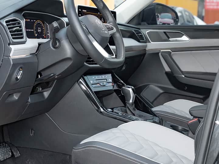 Фото 23 - Volkswagen Tayron