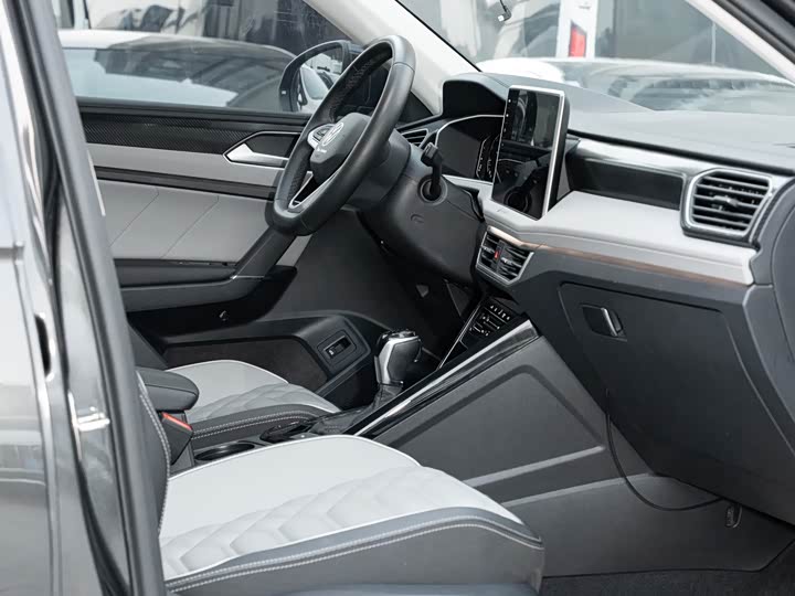 Фото 26 - Volkswagen Tayron