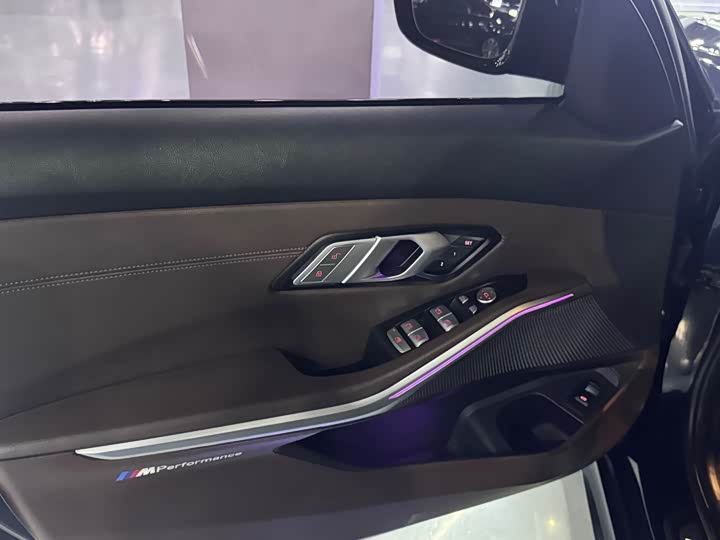 Фото 14 - BMW 3 Series