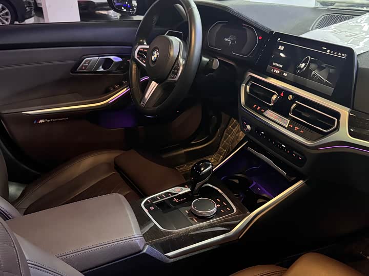 Фото 15 - BMW 3 Series