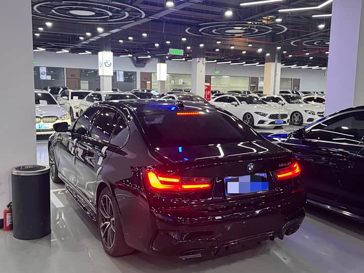 Фото 17 - BMW 3 Series