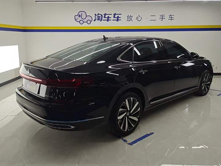 Фото 3 - Volkswagen Passat