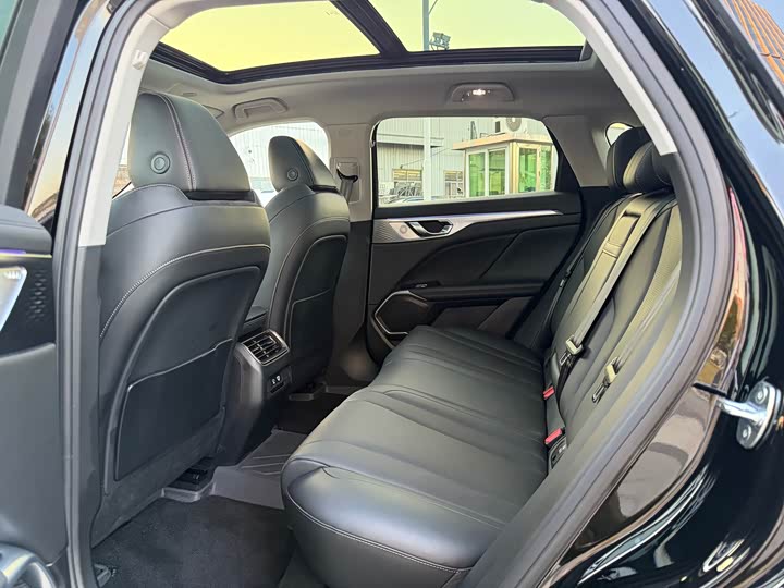 Фото 5 - Wey Mocca Hybrid