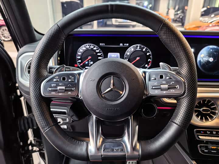 Фото 12 - Mercedes-Benz G-Class AMG