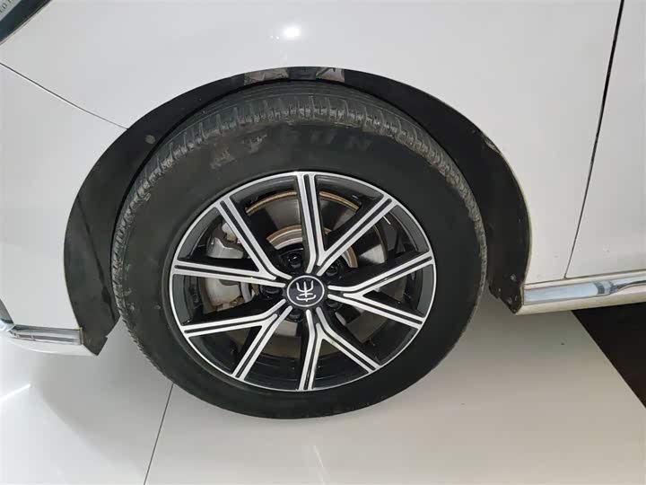 Фото 23 - BYD Song Max Hybrid