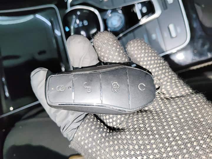 Фото 9 - BYD Song Max Hybrid