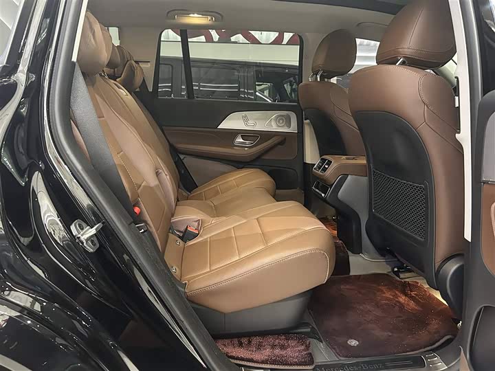 Фото 15 - Mercedes-Benz GLS-Class