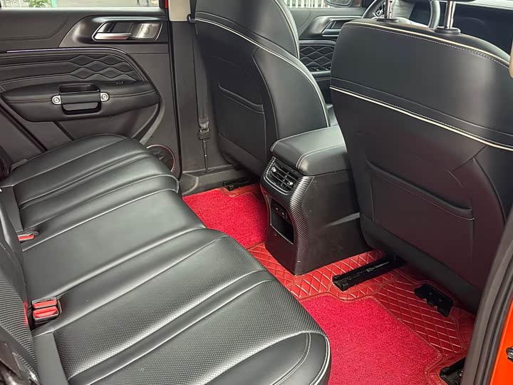 Фото 13 - Tank 300