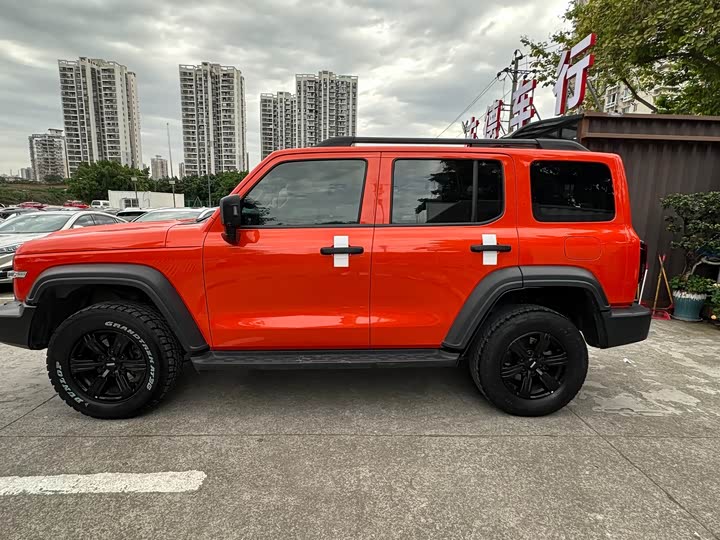 Фото 9 - Tank 300