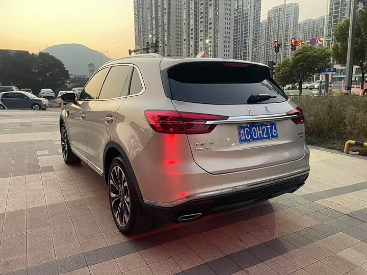 Фото 7 - Hongqi HS5
