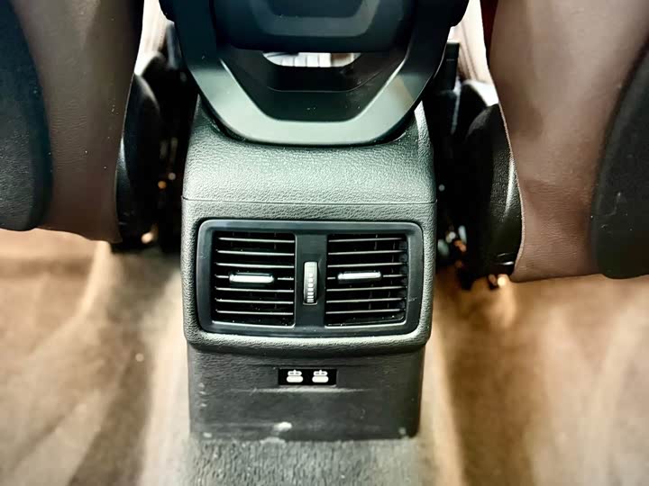 Фото 17 - BMW X1