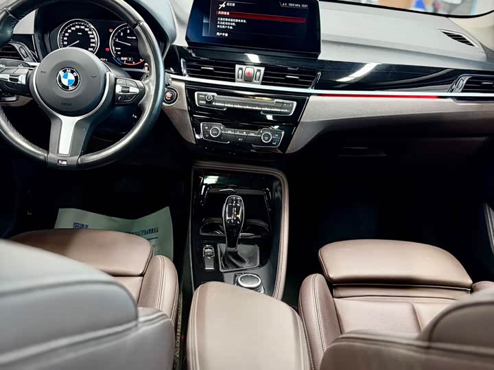 Фото 18 - BMW X1