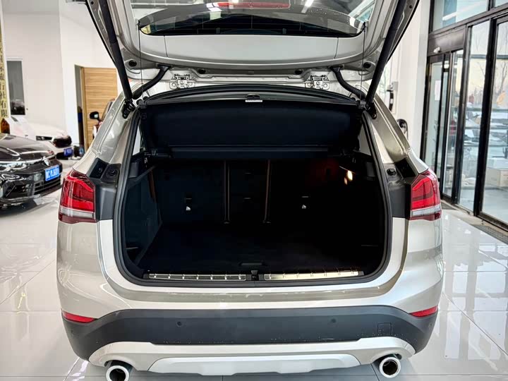 Фото 19 - BMW X1