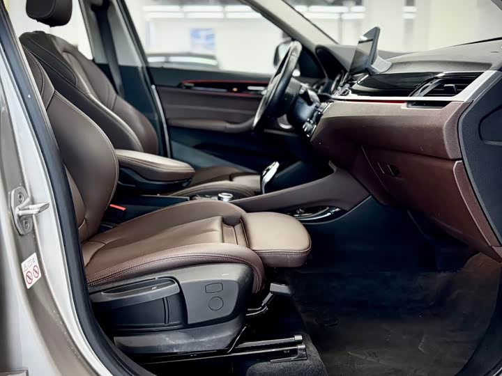 Фото 23 - BMW X1