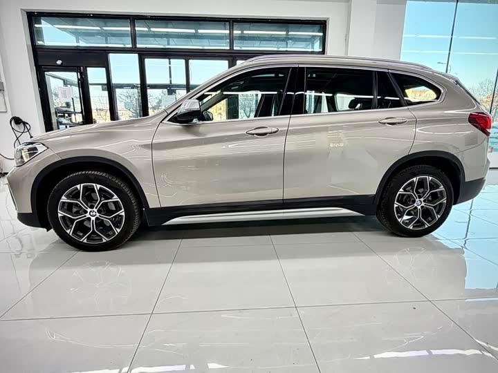 Фото 3 - BMW X1