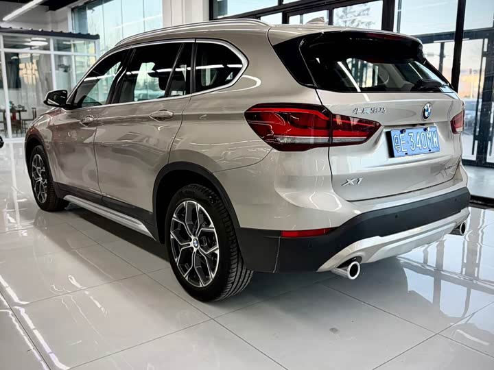 Фото 4 - BMW X1
