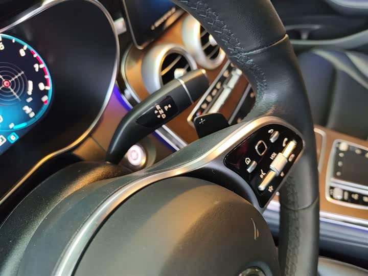 Фото 14 - Mercedes-Benz GLC-Class