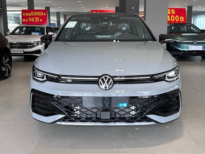 Фото 2 - Volkswagen Golf