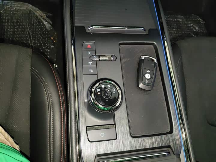 Фото 14 - Ford Mondeo