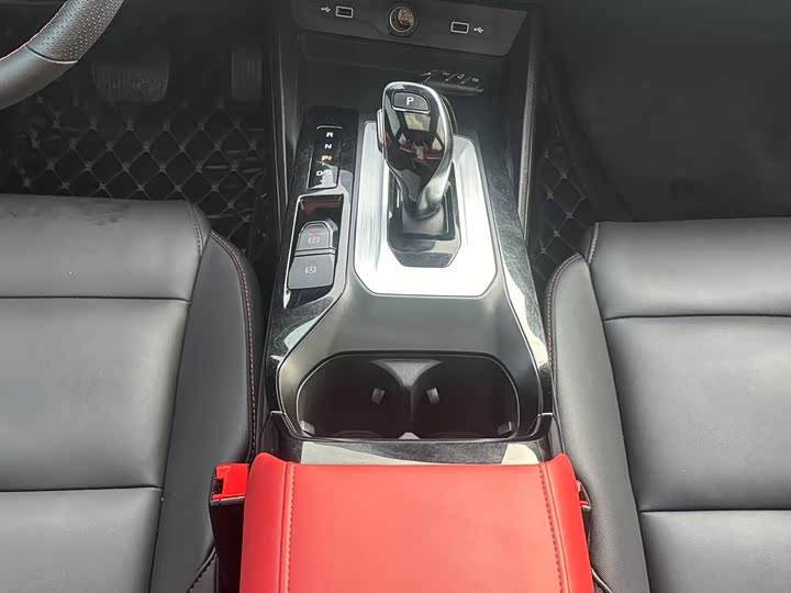 Фото 19 - MG Motor 5