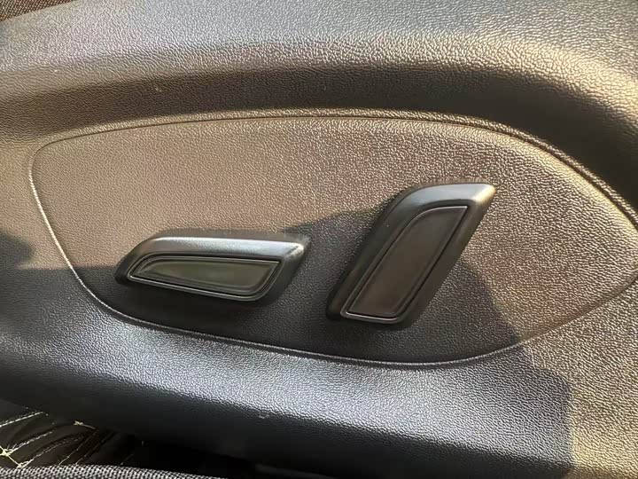 Фото 23 - MG Motor 5