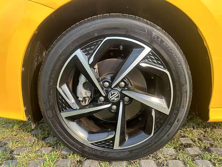 Фото 26 - MG Motor 5