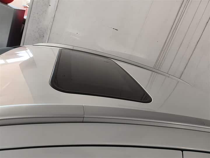 Фото 27 - Geely Vision X3