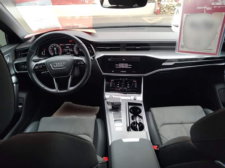 Фото 10 - Audi A6L